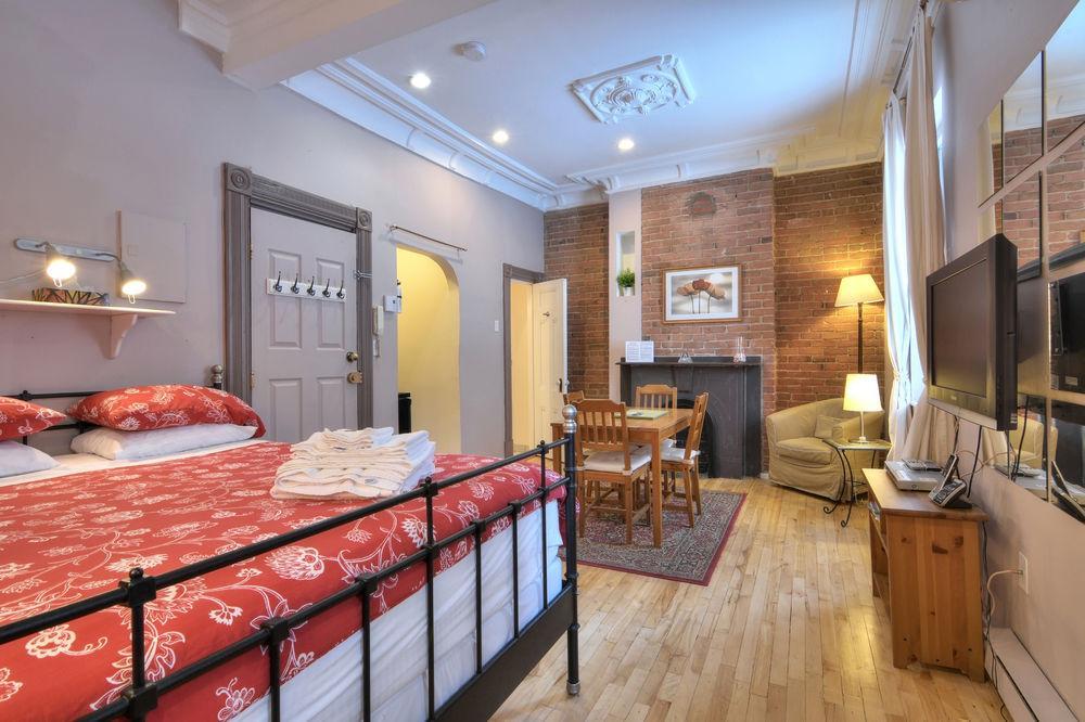 Gite University Bed And Breakfast Montreal Exterior photo