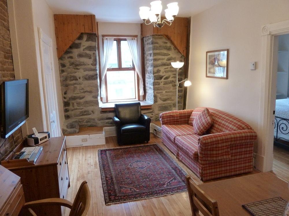 Gite University Bed And Breakfast Montreal Exterior photo