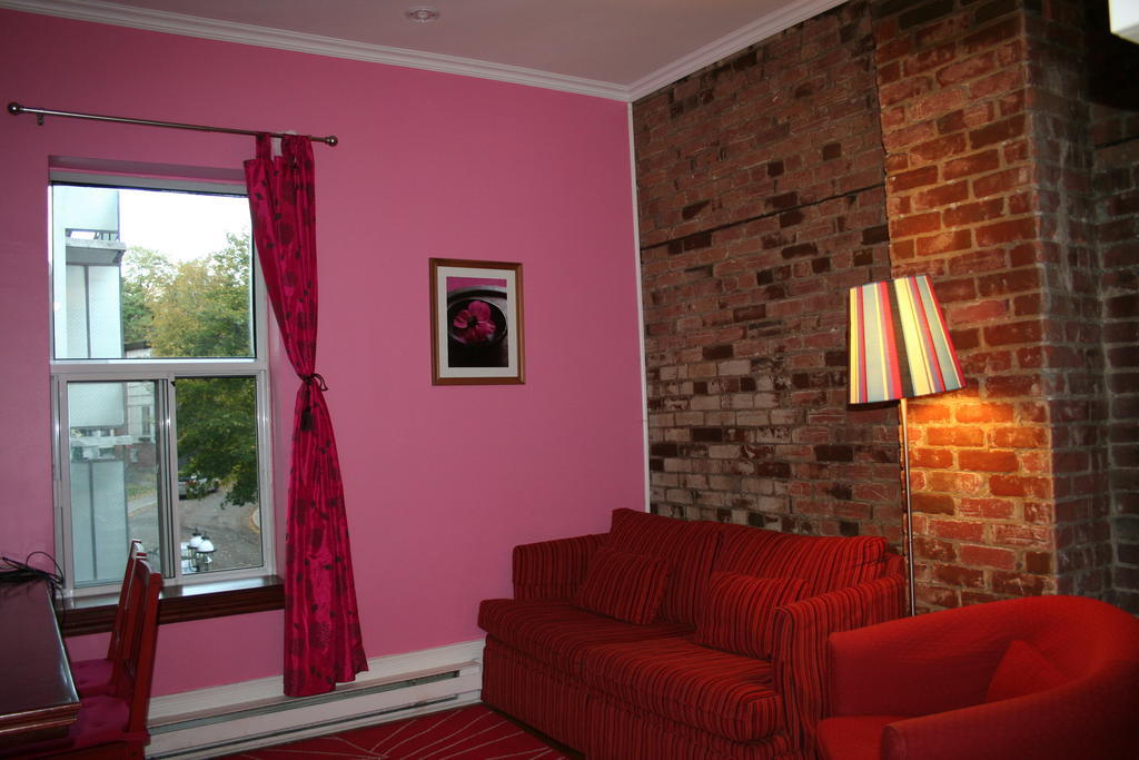 Gite University Bed And Breakfast Montreal Exterior photo